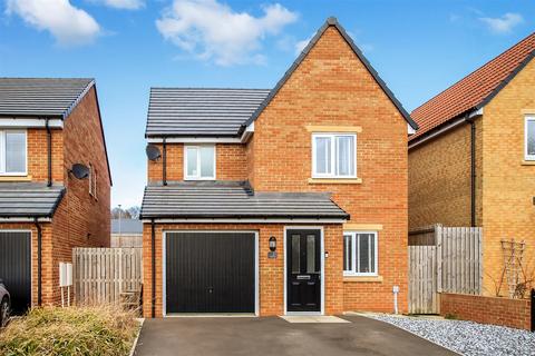 3 bedroom detached house for sale, Birch Way, Elder Gardens, Newton Aycliffe