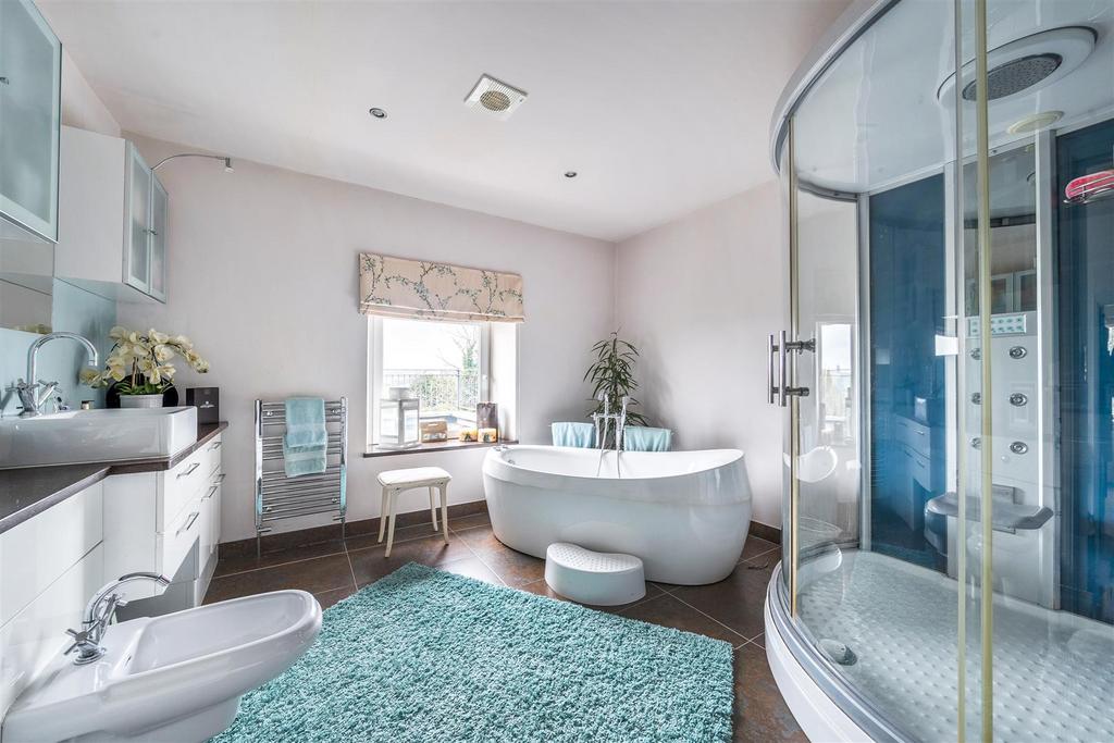 Modern Bathroom