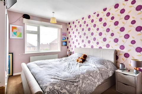 18 Birchfield Road, Arnold, Nottingham, NG5 8BL