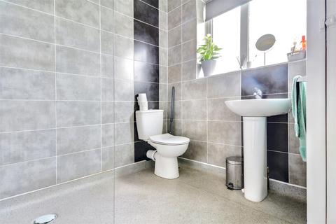 18 Birchfield Road, Arnold, Nottingham, NG5 8BL
