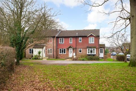 3 bedroom terraced house for sale, Springwood Drive