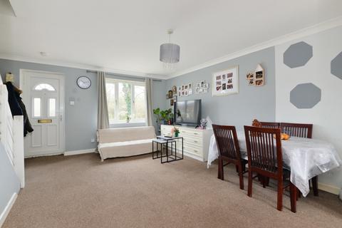 3 bedroom terraced house for sale, Springwood Drive