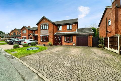 4 bedroom detached house for sale, Oakdene Close, Cheslyn Hay WS6