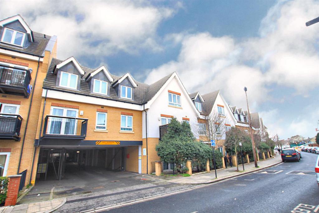 Featherstone Court