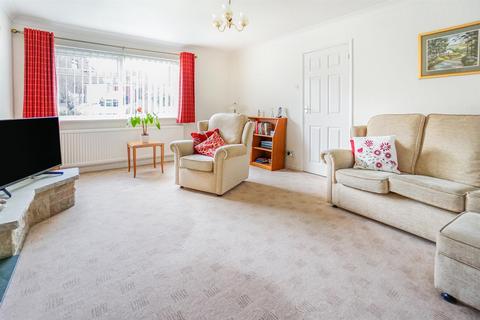 9 Brook Close, Holymoorside, Chesterfield, S42 7HB