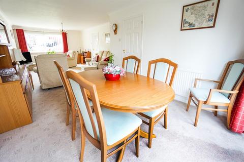 9 Brook Close, Holymoorside, Chesterfield, S42 7HB