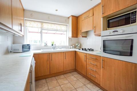 9 Brook Close, Holymoorside, Chesterfield, S42 7HB