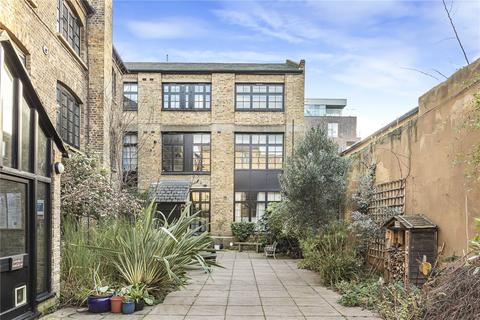 3 bedroom apartment for sale, Lion Mills, Hackney Road, London, E2