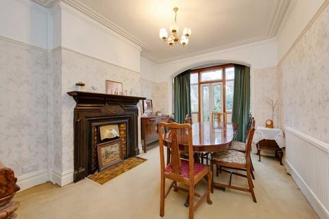 7 Lancaster Gardens, London, W13 9JY