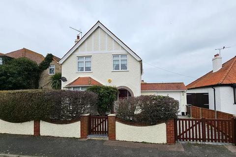 3 bedroom detached house for sale, Grand Drive, Herne Bay, CT6 8LS