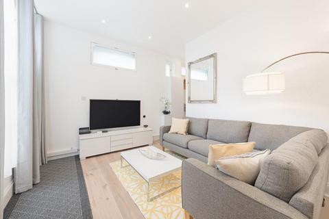 2 bedroom terraced house to rent, Montagu Mews North, Marylebone, London, W1H