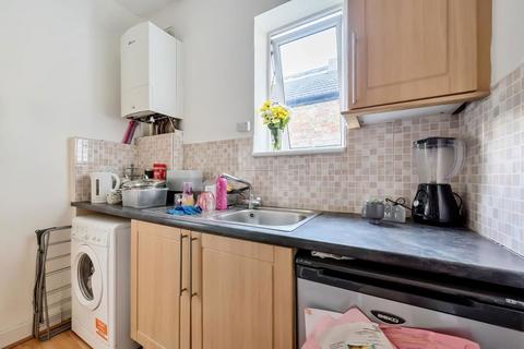 1 bedroom flat for sale, Lancaster Road, Barnet, EN4 8AL