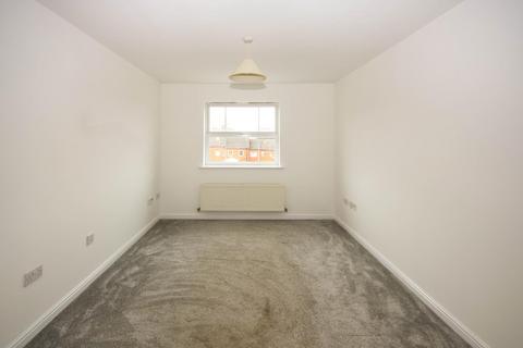 2 bedroom flat to rent, Clarkson Close, Nuneaton, CV11 4BA