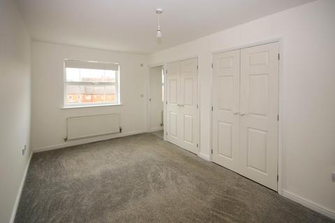 2 bedroom flat to rent, Clarkson Close, Nuneaton, CV11 4BA