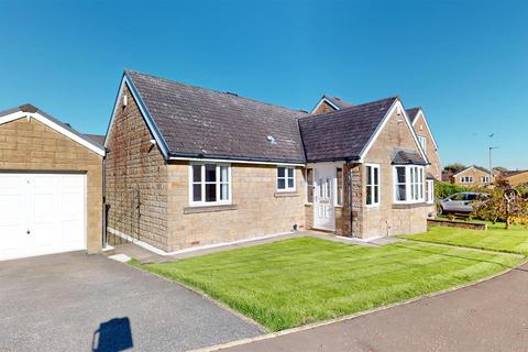 3 bedroom detached house for sale, Park Stone Rise, Shelf, Halifax