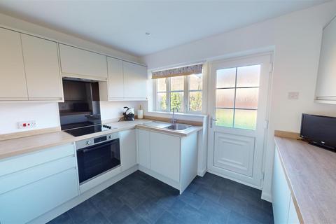 3 bedroom detached house for sale, Park Stone Rise, Shelf, Halifax