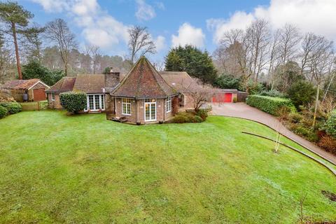 4 bedroom chalet for sale, Georges Lane, Storrington, West Sussex