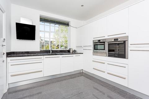 2 bedroom apartment to rent, Glenilla Road, Belsize Park NW3