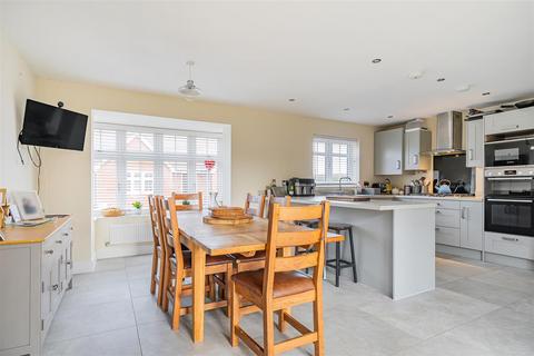 4 bedroom detached house for sale, Hawker Close, Upavon, Pewsey