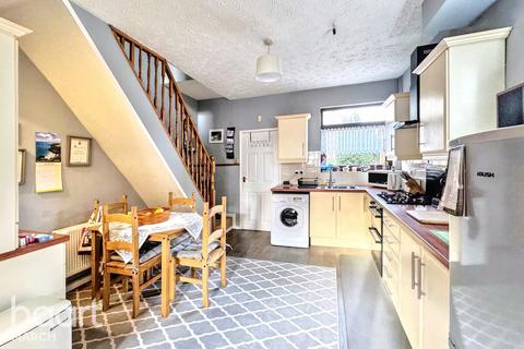 3 bedroom cottage for sale, St Johns Road, March