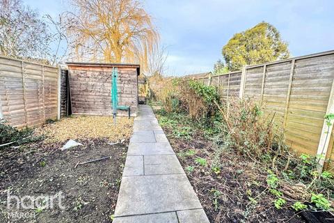 3 bedroom cottage for sale, St Johns Road, March