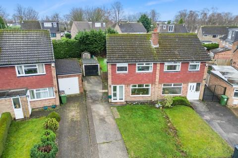 3 bedroom semi-detached house for sale, Gleneagles Road, Leeds