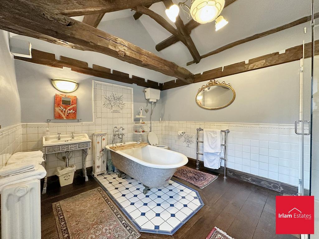 Bathroom/Dressing area