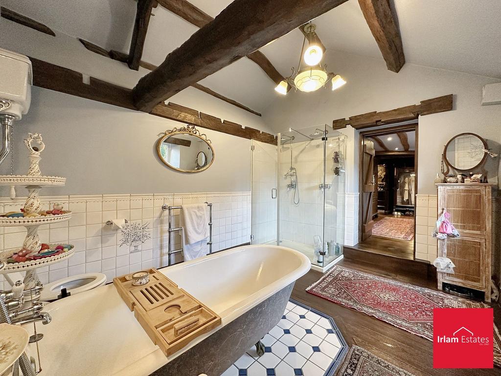 Bathroom/Dressing area