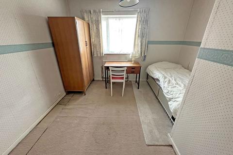 26 Dyas Road, Hollywood, Birmingham, B47 5LE