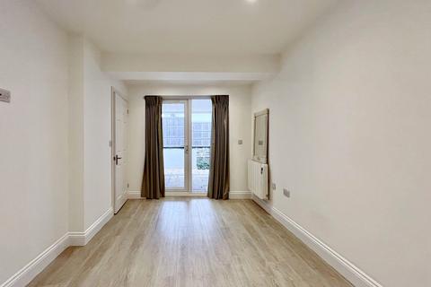 2 bedroom apartment to rent, Jaydream, St Clement