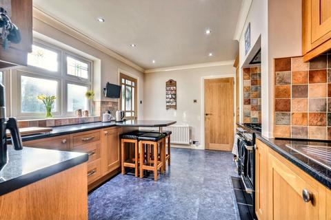 3 Abbott Wood, Great Clifton, Workington, CA14 1TW