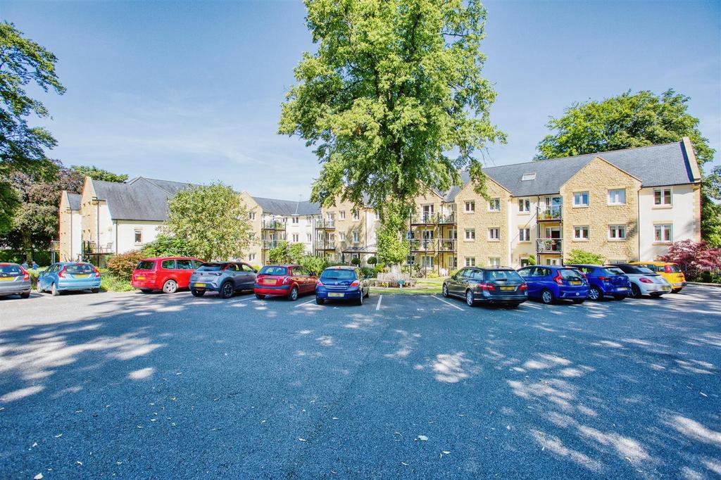 Holmcroft Court