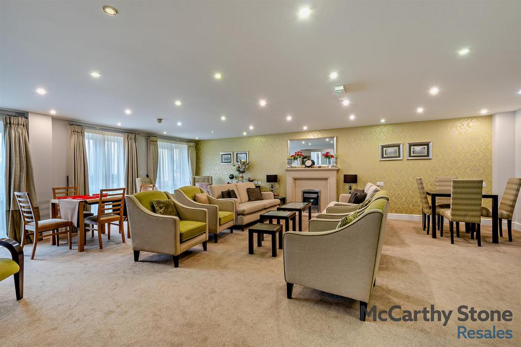 Homeowners Lounge