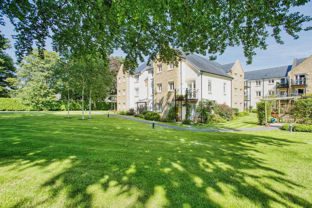 Holmcroft Court