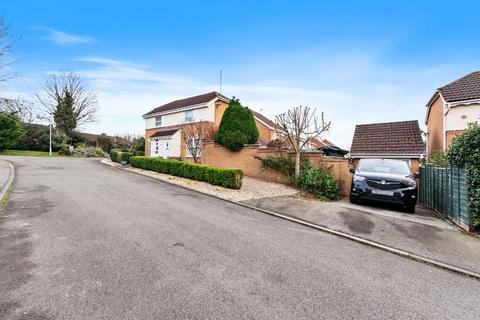 3 bedroom detached house for sale, Carradale Close, Kettering NN16