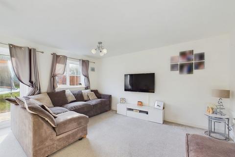 3 bedroom end of terrace house for sale, 47 Highfield Road, Whitby