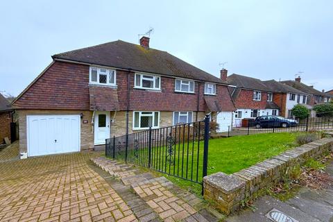 3 bedroom semi-detached house for sale, Lonsdale Drive, Rainham,