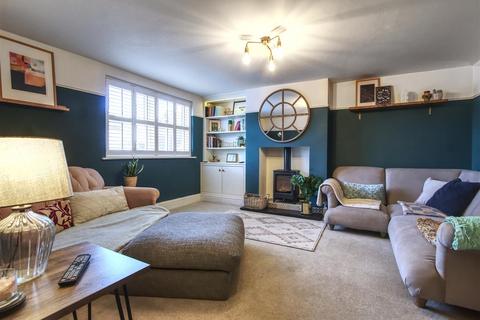 3 bedroom end of terrace house for sale, Yew tree cottages, Colliers End, Ware