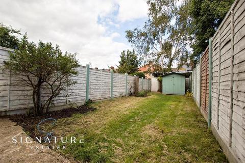 2 bedroom terraced house to rent, Brightwell Road, Watford