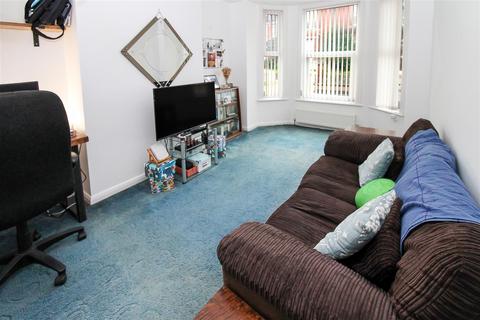 1 bedroom flat for sale, Arundel Road, Littlehampton