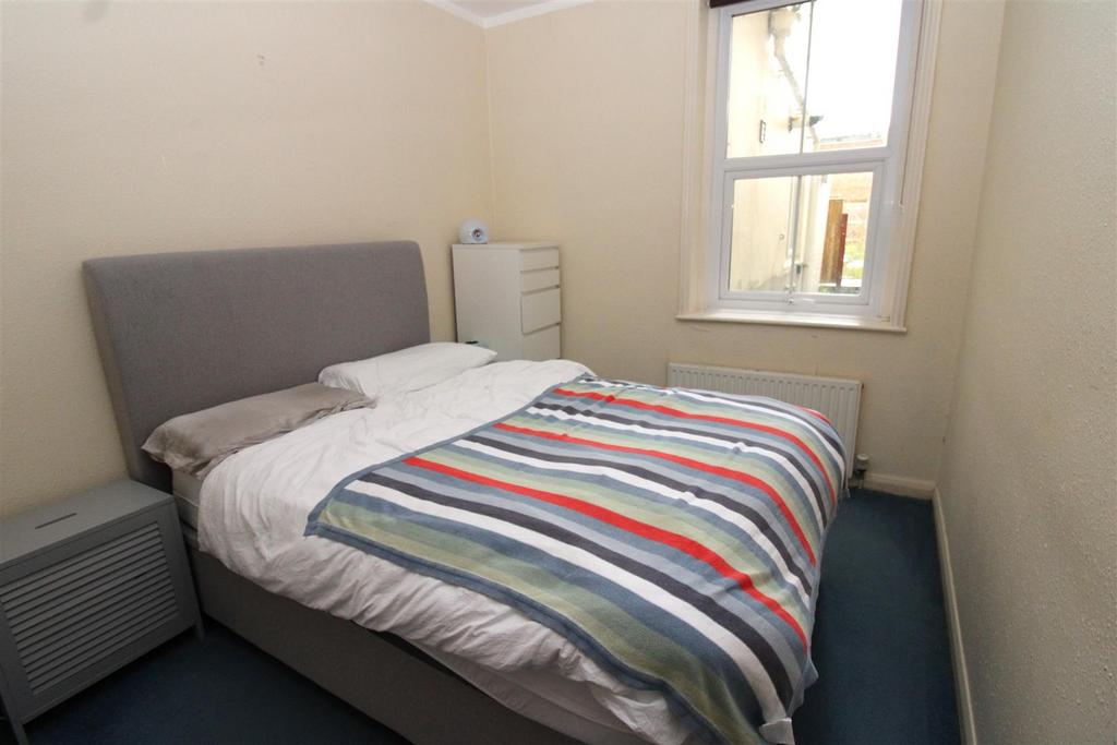 Bedroom .jpg