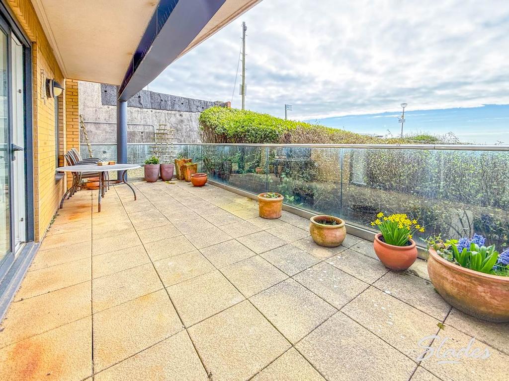 Terrace (2)