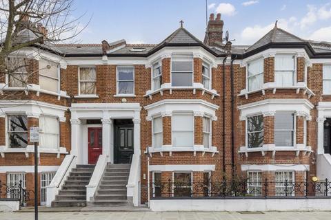 4 bedroom semi-detached house to rent, Rylett Crescent, London W12