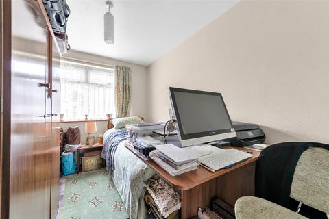 2 bedroom maisonette for sale, Rossland Close, Gravel Hill, Bexleyheath, Kent, DA6