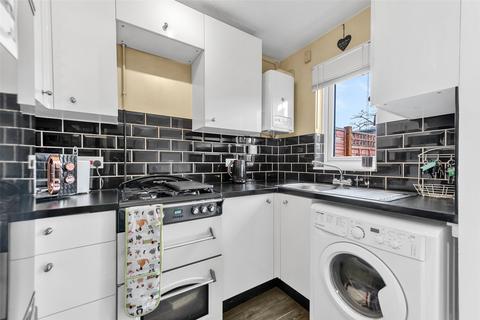 2 bedroom end of terrace house for sale, Walsham Close, Thamesmead, SE28