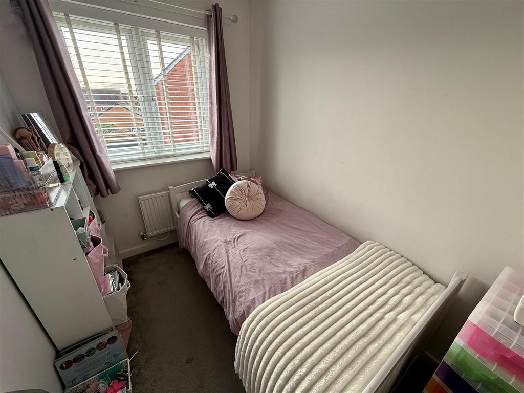 BML27 Bed3.jpg