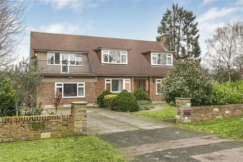 4 bedroom detached house for sale, Fairgreen East, Barnet, EN4