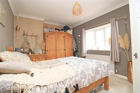 3 bedroom semi-detached house for sale, New Road, Hatfield Peverel