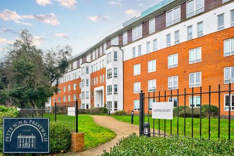 2 bedroom flat for sale, Eaton Court, South Woodford