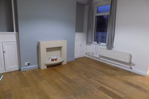 2 bedroom terraced house to rent, Spencer St, Swansea